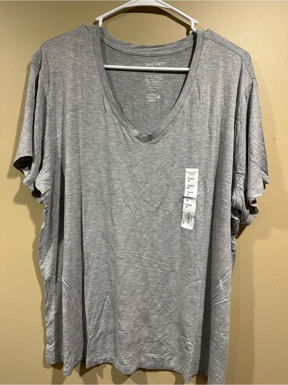 Nine West Men's Short Sleeve V-Neck Tee in Heather Gray